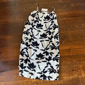 NWT black and cream linen like dress